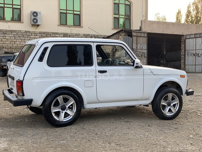 LADA (VAZ) Niva 2011, 220,000 km - 1.7 l - Yardımlı