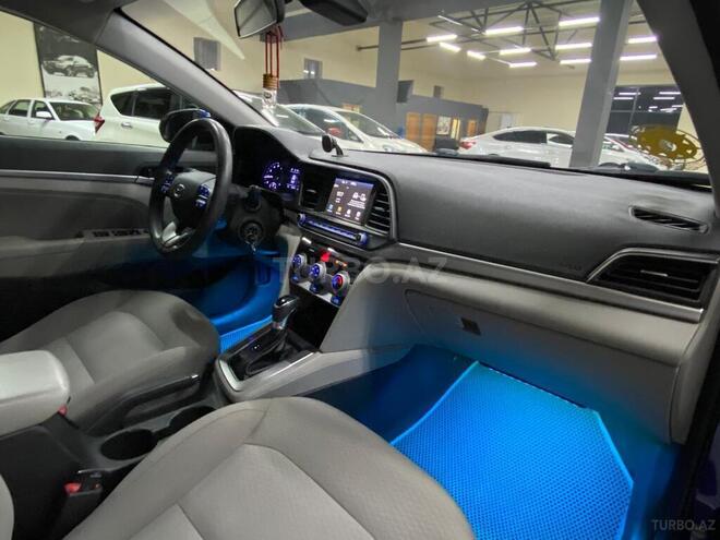 Hyundai Elantra 2019, 199,360 km - 2.0 л - Bakı