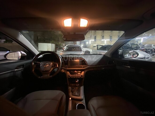 Hyundai Elantra 2016, 160,000 km - 2.0 л - Bakı