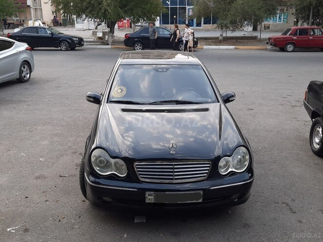 Mercedes C 220 d 2002, 300,000 km - 2.2 l - Sumqayıt