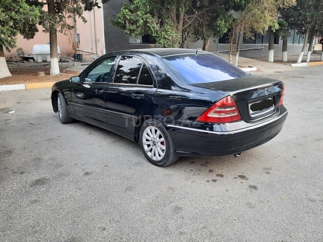 Mercedes C 220 d 2002, 300,000 km - 2.2 l - Sumqayıt
