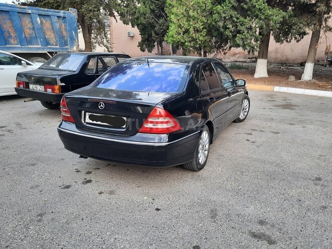 Mercedes C 220 d 2002, 300,000 km - 2.2 l - Sumqayıt
