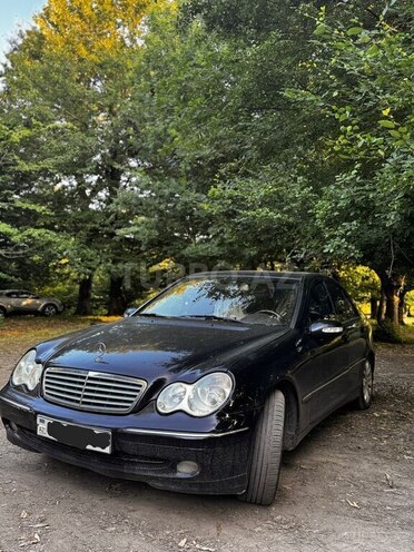 Mercedes C 220 d 2002, 300,000 km - 2.2 l - Sumqayıt