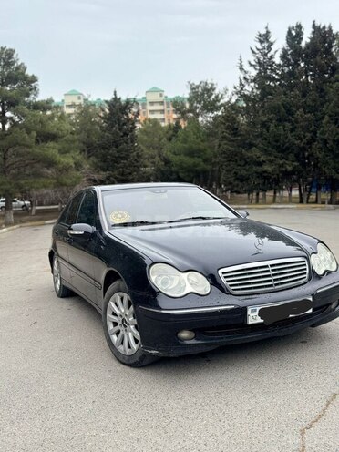 Mercedes C 220 d 2002, 300,000 km - 2.2 l - Sumqayıt