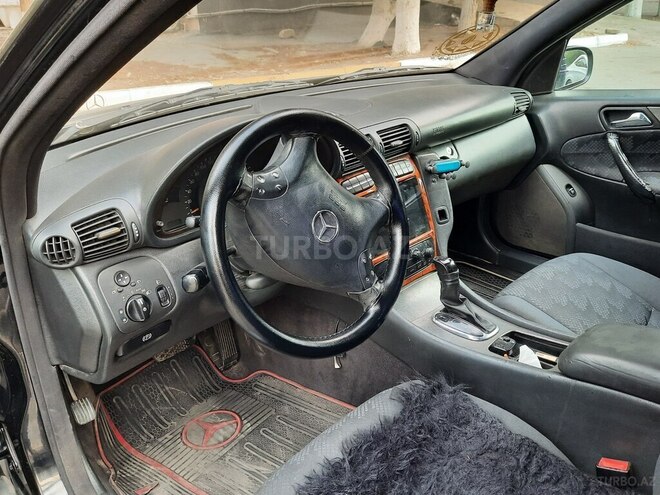 Mercedes C 220 d 2002, 300,000 km - 2.2 l - Sumqayıt