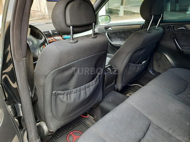 Mercedes C 220 d 2002, 300,000 km - 2.2 l - Sumqayıt
