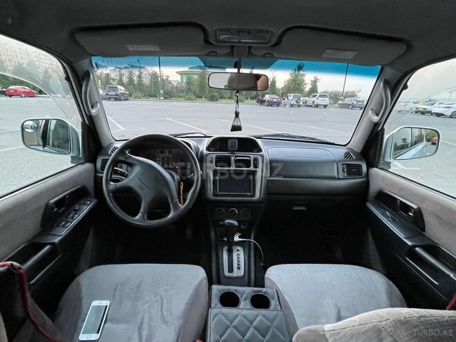 Mitsubishi Pajero io 2002, 368,000 km - 2.0 l - Sumqayıt