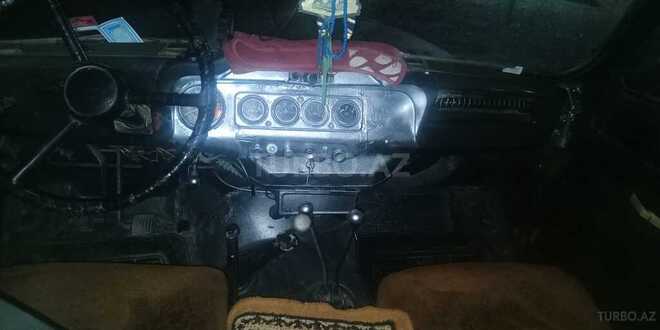 UAZ 31512 1991, 220,000 km - 2.5 l - Salyan