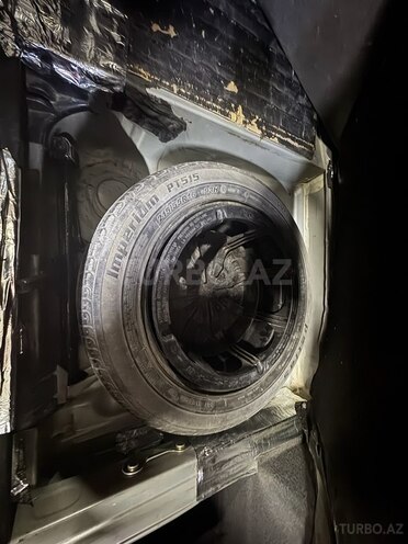 Mercedes E 240 1998, 180,000 km - 2.4 l - Bakı