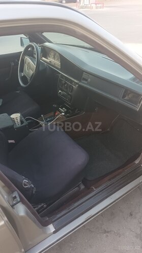 Mercedes 190 1990, 350,000 km - 2.0 л - Sabirabad