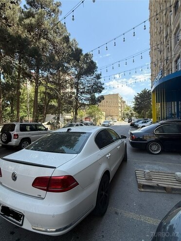 Volkswagen Passat 2012, 215,000 km - 1.8 l - Bakı