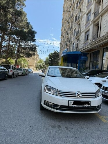 Volkswagen Passat 2012, 215,000 km - 1.8 l - Bakı