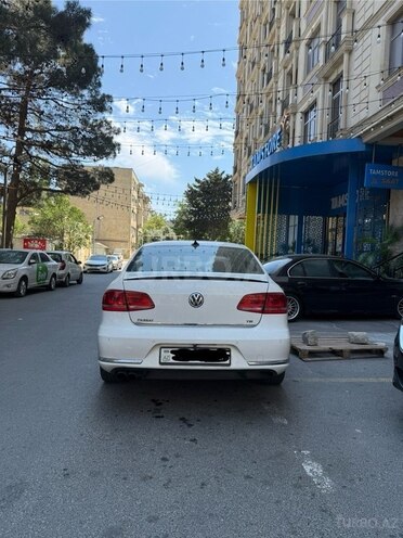 Volkswagen Passat 2012, 215,000 km - 1.8 l - Bakı