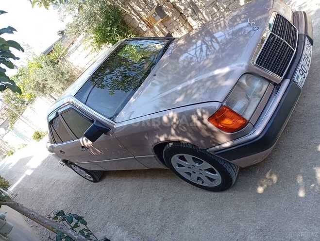 Mercedes E 200 1994, 370,000 km - 2.0 л - Bakı