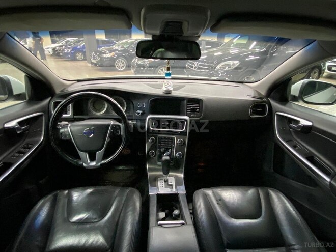 Volvo S60 2011, 242,111 km - 2.0 l - Bakı