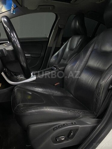 Volvo S60 2011, 242,111 km - 2.0 l - Bakı