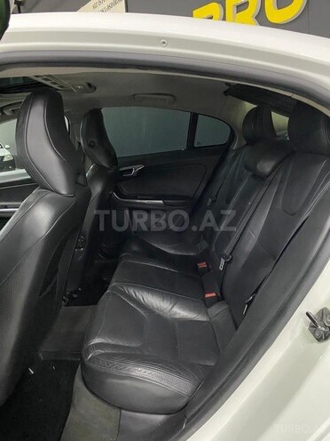 Volvo S60 2011, 242,111 km - 2.0 l - Bakı