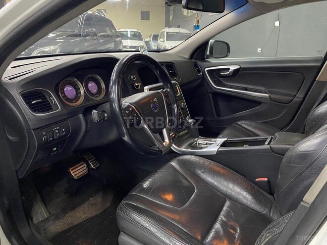 Volvo S60 2011, 242,111 km - 2.0 l - Bakı