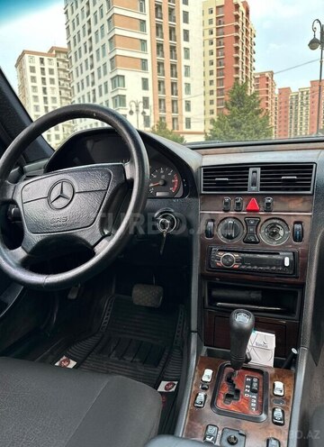 Mercedes C 220 d 1998, 348,000 km - 2.2 l - Bakı