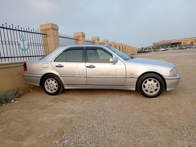 Mercedes C 240 1997, 405,000 km - 2.4 l - Bakı