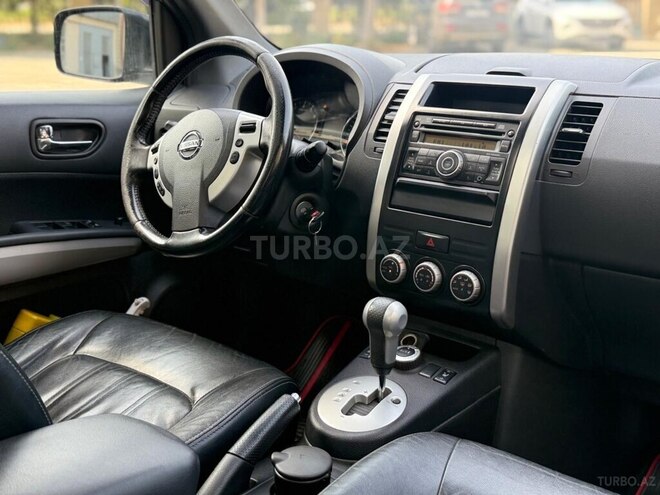 Nissan X-Trail 2011, 235,000 km - 2.5 l - Bakı