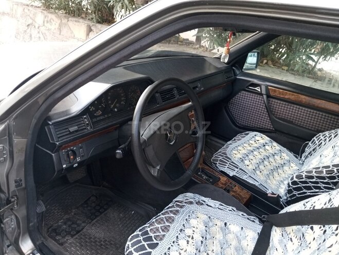 Mercedes E 230 1989, 300,000 km - 2.3 l - Bakı