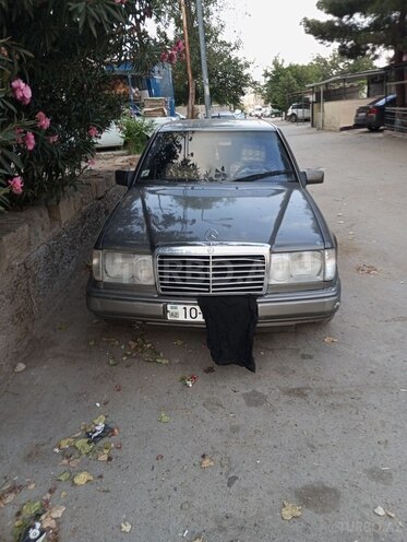 Mercedes E 230 1989, 300,000 km - 2.3 l - Bakı