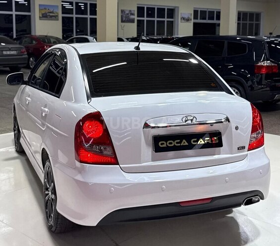 Hyundai Verna 2010, 250,500 km - 1.5 l - Sumqayıt
