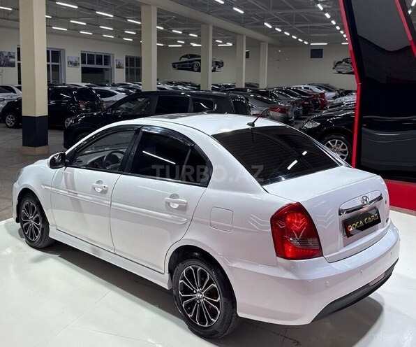 Hyundai Verna 2010, 250,500 km - 1.5 l - Sumqayıt