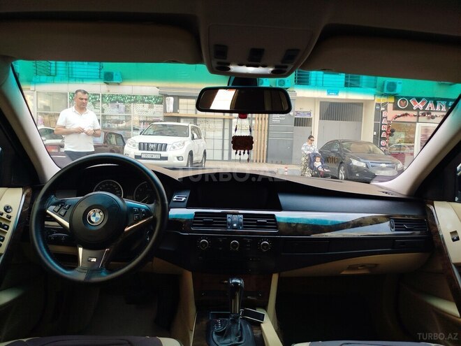BMW 530 2004, 403,000 km - 3.0 l - Bakı