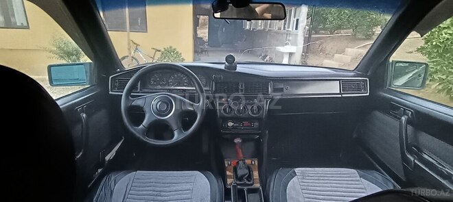Mercedes 190 1990, 555,720 km - 2.0 l - Astara