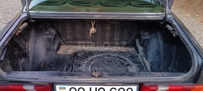 Mercedes 190 1990, 555,720 km - 2.0 l - Astara