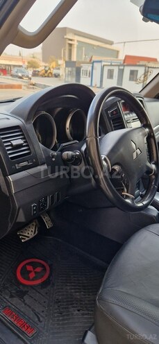 Mitsubishi Pajero 2007, 358,000 km - 3.2 l - Bakı