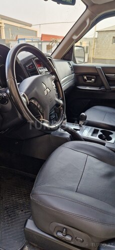 Mitsubishi Pajero 2007, 358,000 km - 3.2 l - Bakı