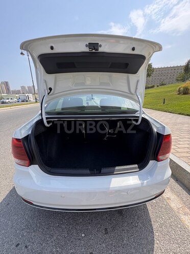 Volkswagen Polo 2019, 62,892 km - 1.6 l - Bakı