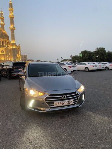 Hyundai Elantra 2018, 92,296 km - 2.0 л - Bakı