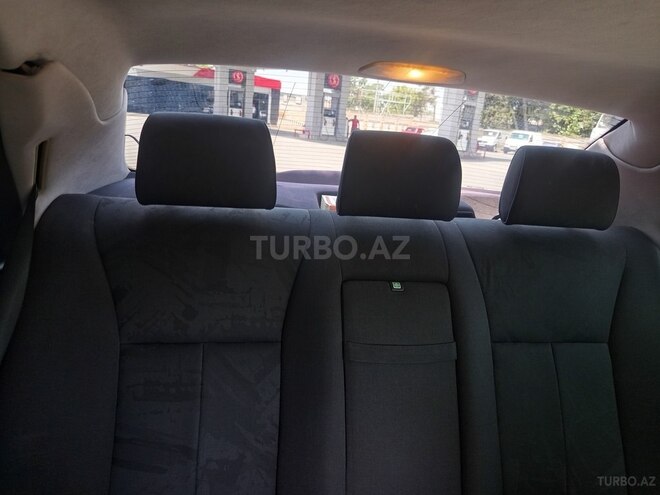Mercedes E 240 1998, 385,799 km - 2.4 l - Sabirabad