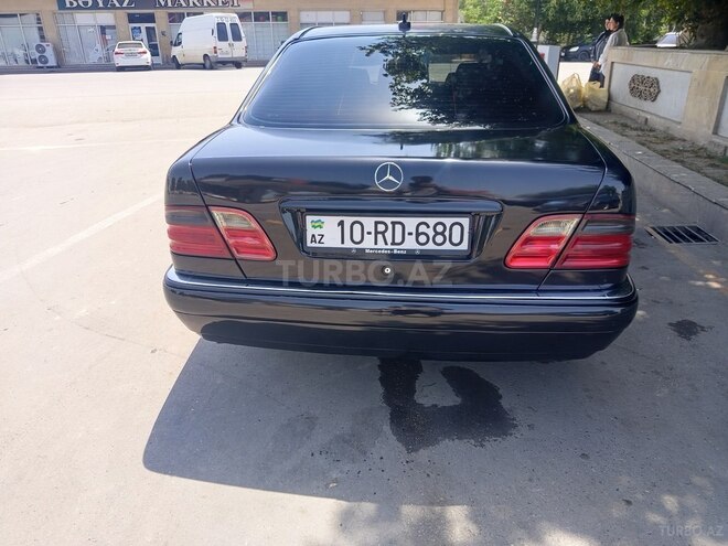 Mercedes E 240 1998, 385,799 km - 2.4 l - Sabirabad