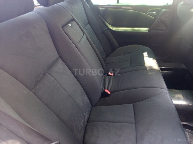 Mercedes E 240 1998, 385,799 km - 2.4 l - Sabirabad