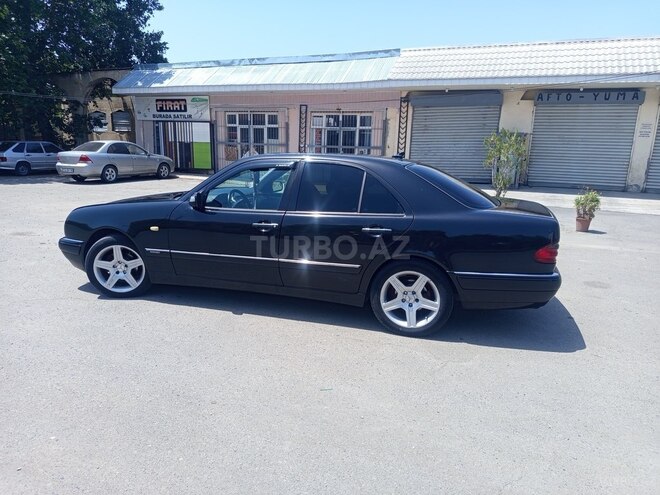 Mercedes E 240 1998, 385,799 km - 2.4 l - Sabirabad