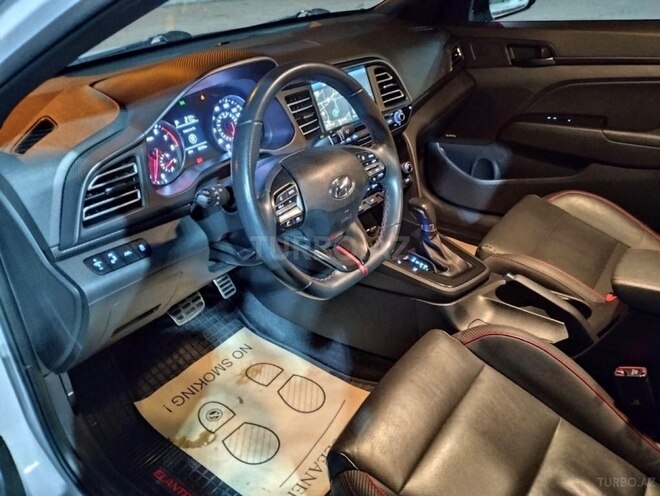Hyundai Elantra 2019, 123,919 km - 1.6 l - Bakı