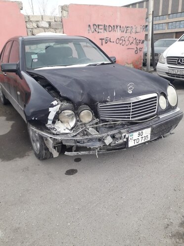 Mercedes E 240 1998, 350,000 km - 2.4 l - Bakı