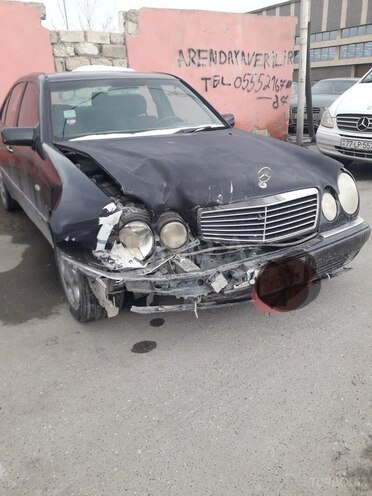 Mercedes E 240 1998, 350,000 km - 2.4 l - Bakı