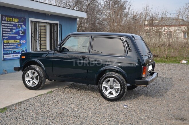 LADA (VAZ) Niva-4