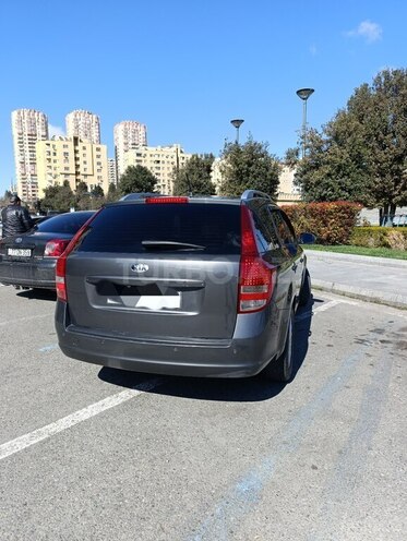 Kia Ceed 2010, 290,289 km - 1.6 л - Xırdalan
