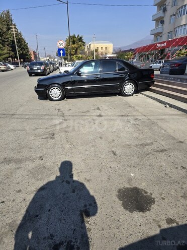 Mercedes E 270 2000, 545,000 km - 2.7 l - Balakən