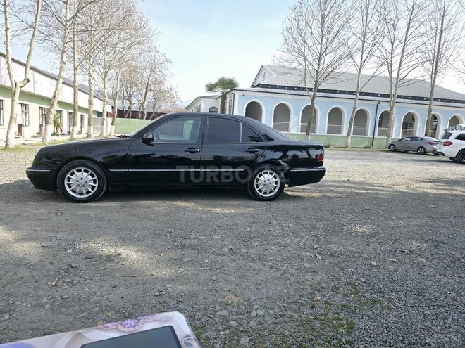 Mercedes E 270 2000, 545,000 km - 2.7 l - Balakən