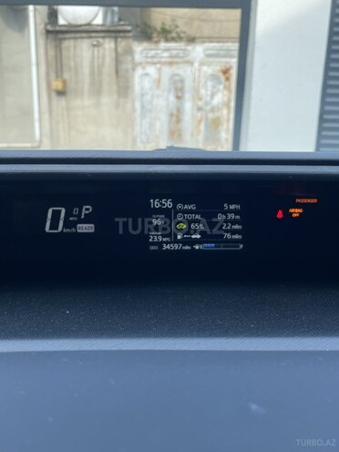 Toyota Prius C 2017, 54,718 km - 1.5 l - Bakı