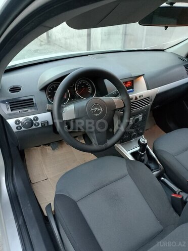Opel Astra 2006, 400,000 km - 1.4 l - Göyçay