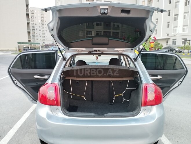 Toyota Auris 2008, 329,000 km - 1.4 l - Bakı